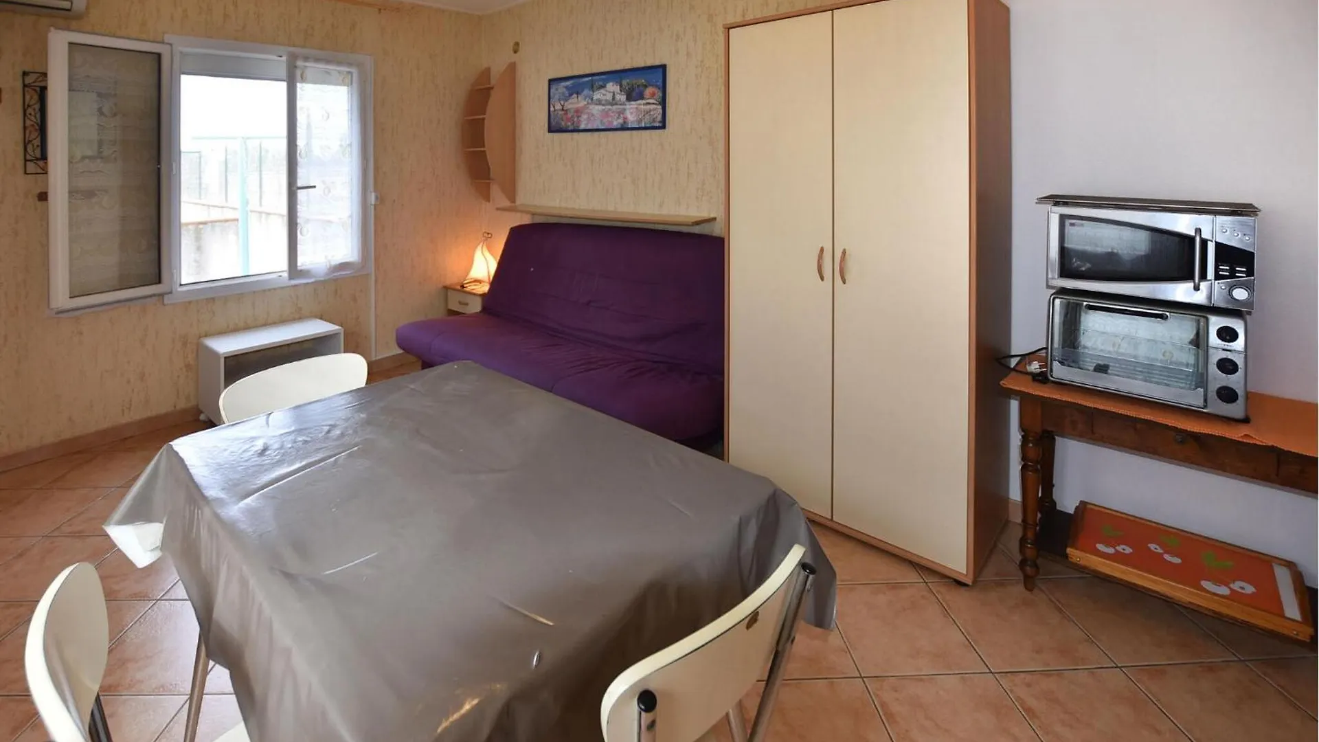Holiday home Beautiful Home In Caromb