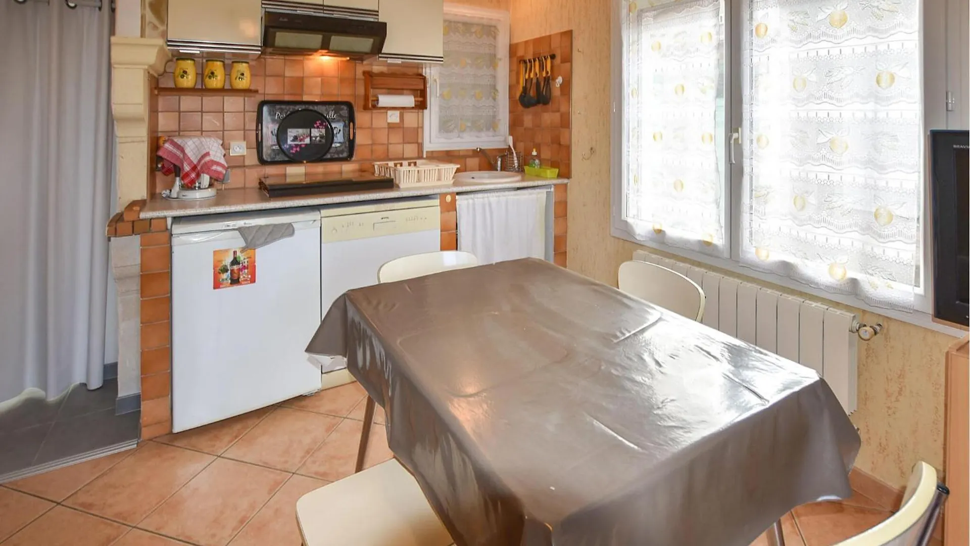 Beautiful Home In Caromb